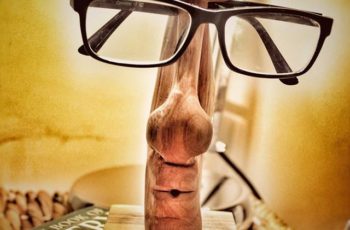 Suport de ochelari