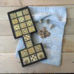 Căsuță stilizată „Vacanțe la Bunici”