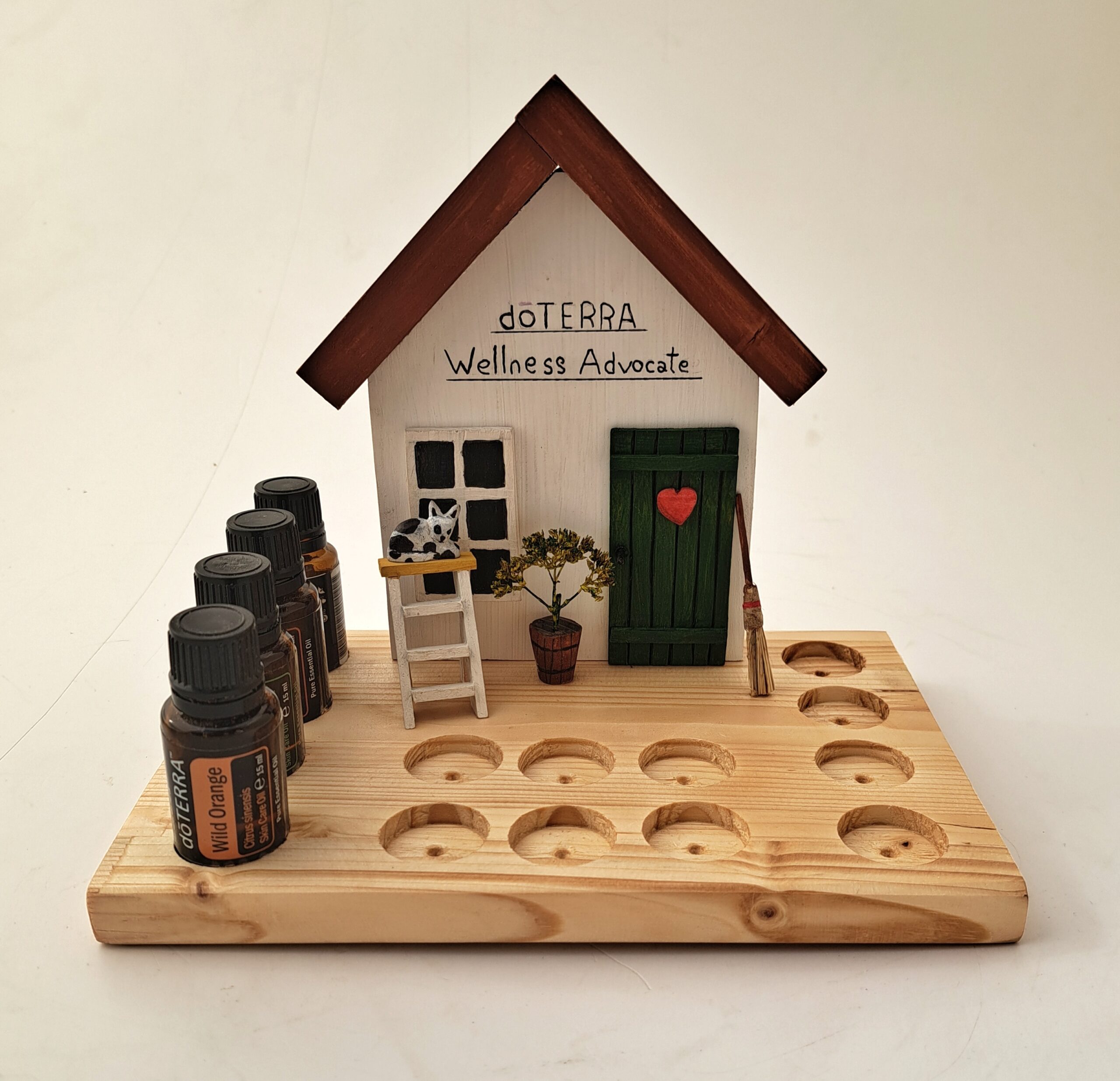 wooden support for essential oils